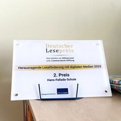 Lesepreis Plakette 2. Preis Herausragende Leseförderng mit digitalen Medien 2025
